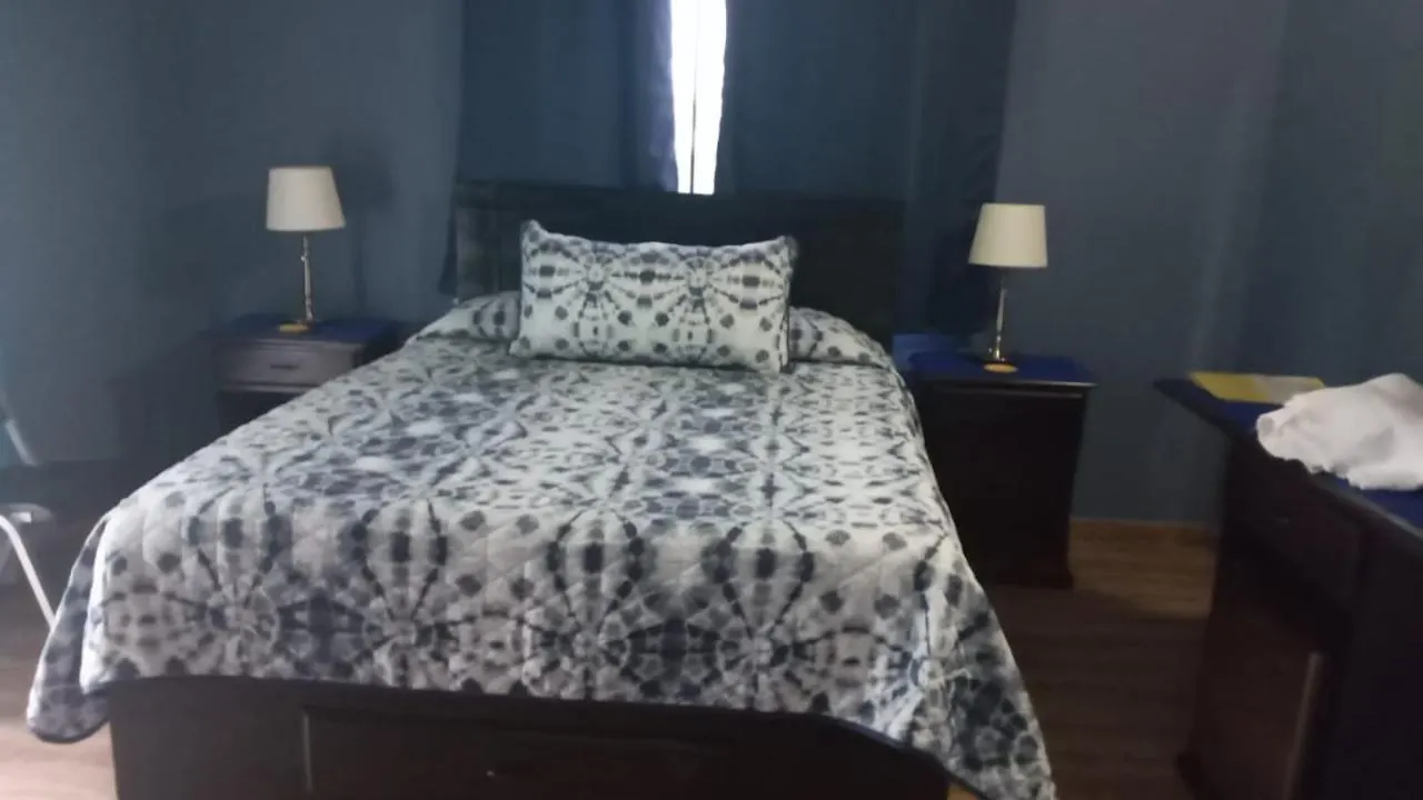 Bailey'S Bed And Breakfast 런어웨이베이 2*,  자메이카