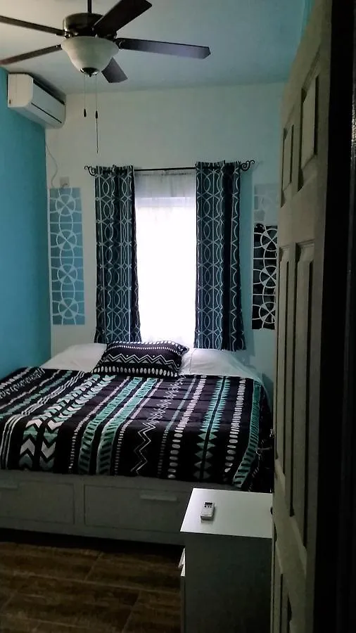 Bailey'S Bed And Breakfast 런어웨이베이